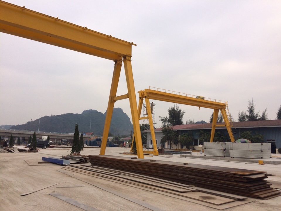 Cổng trục dầm đôi 10 tấn xây lắp hải long hải phòng