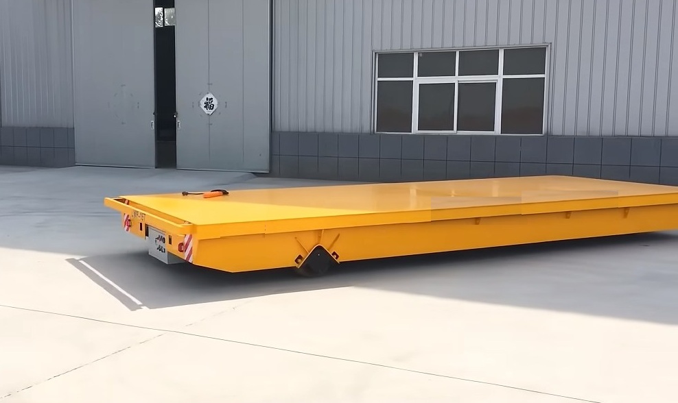 Xe goòng điện chạy pin không ray