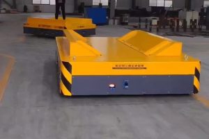 Xe goòng điện chạy pin không ray